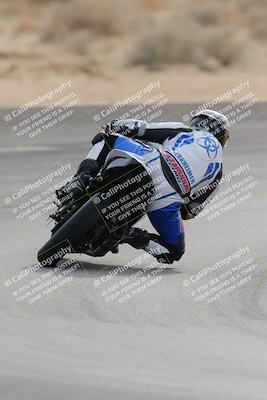 media/Dec-17-2022-SoCal Trackdays (Sat) [[224abd9271]]/Turn 10 Backside (120pm)/